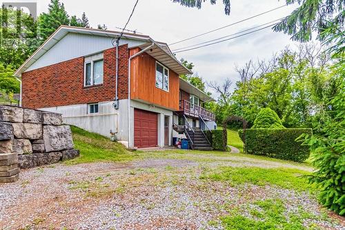 640 Governors Road, Dundas, ON - Outdoor With Exterior