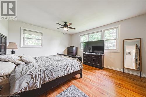 107 Woodhill Road, Hamilton, ON - Indoor Photo Showing Bedroom