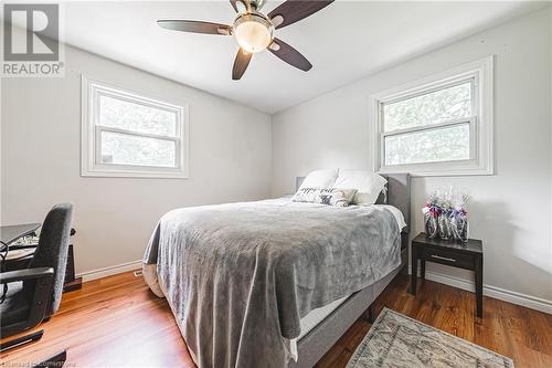 107 Woodhill Road, Hamilton, ON - Indoor Photo Showing Bedroom