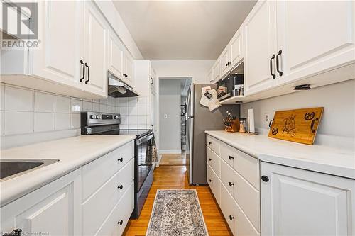 107 Woodhill Road, Hamilton, ON - Indoor Photo Showing Kitchen