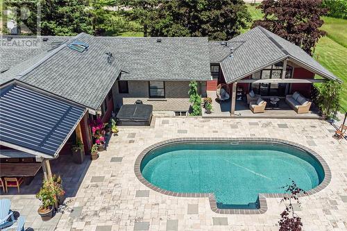 253 Ridge Road W, Grimsby, ON - Outdoor With In Ground Pool With Deck Patio Veranda