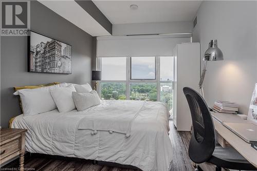 2081 Fairview Street Unit# 1404, Burlington, ON - Indoor Photo Showing Bedroom