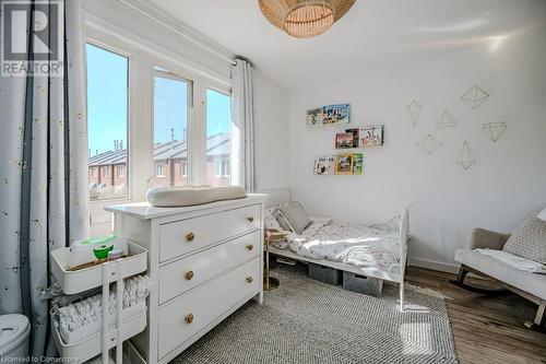 895 Maple Avenue Unit# 416, Burlington, ON - Indoor Photo Showing Bedroom