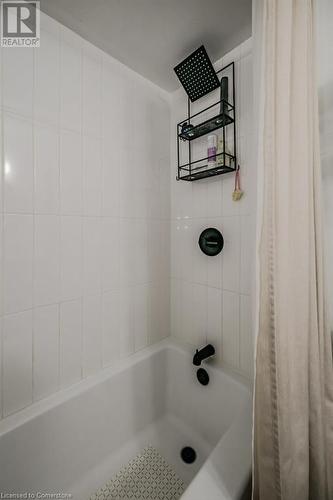 895 Maple Avenue Unit# 416, Burlington, ON - Indoor Photo Showing Bathroom