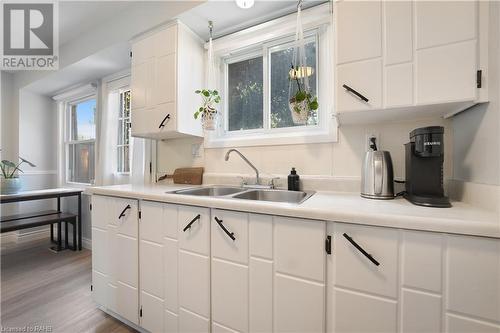 25 Linfield Drive Unit# 61, St. Catharines, ON - Indoor Photo Showing Kitchen With Double Sink