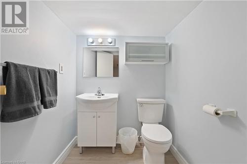 25 Linfield Drive Unit# 61, St. Catharines, ON - Indoor Photo Showing Bathroom