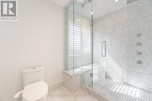 29 Township Avenue, Richmond Hill, ON - Indoor Photo Showing Bathroom