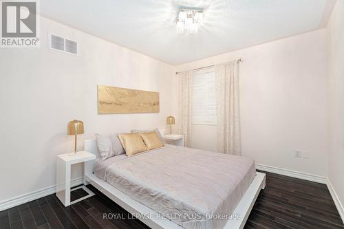 29 Township Avenue, Richmond Hill (Jefferson), ON - Indoor Photo Showing Bedroom