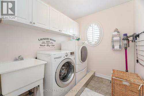 29 Township Avenue, Richmond Hill, ON - Indoor Photo Showing Laundry Room