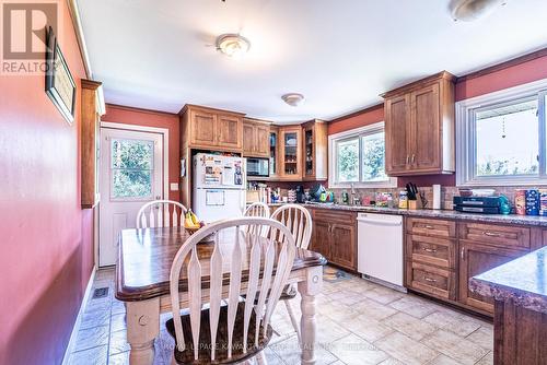 691 Cedar Glen Road, Kawartha Lakes, ON - Indoor Photo Showing Other Room