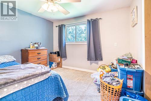 691 Cedar Glen Road, Kawartha Lakes, ON - Indoor Photo Showing Bedroom