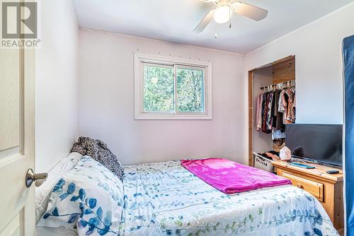 691 Cedar Glen Road, Kawartha Lakes, ON - Indoor Photo Showing Bedroom