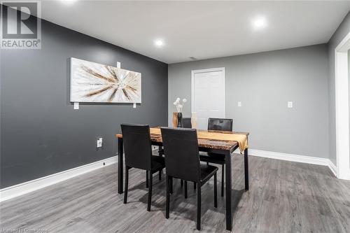 1318 Rosemary Crescent, Burlington, ON - Indoor Photo Showing Dining Room