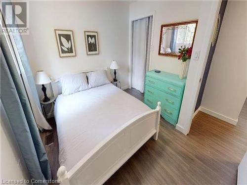 311 Oakwood Avenue, Crystal Beach, ON - Indoor Photo Showing Bedroom