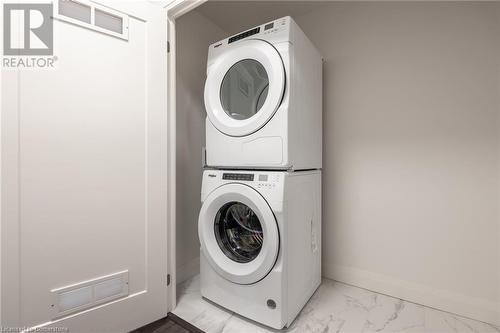 500 Brock Avenue Unit# 808, Burlington, ON - Indoor Photo Showing Laundry Room