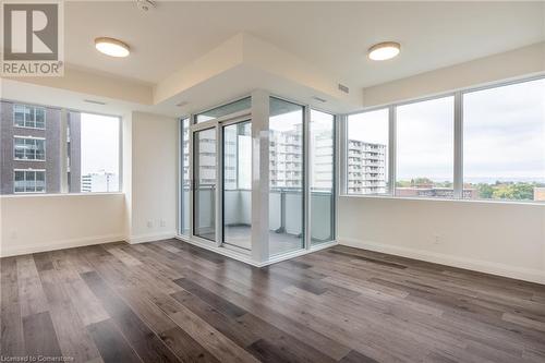 500 Brock Avenue Unit# 808, Burlington, ON - Indoor Photo Showing Other Room