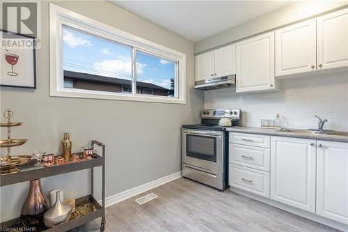 27 Woodman Drive N, Hamilton, ON - Indoor Photo Showing Kitchen