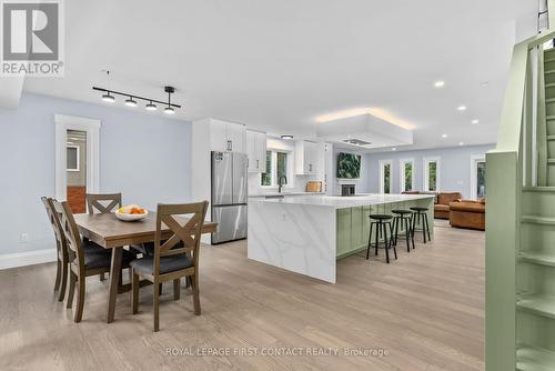 30 Golf Course Road, Bracebridge, ON - Indoor Photo Showing Dining Room