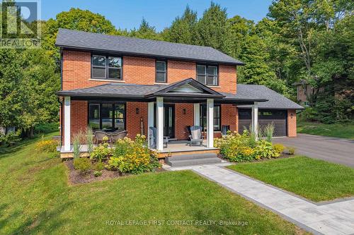 30 Golf Course Road, Bracebridge, ON - Outdoor With Facade