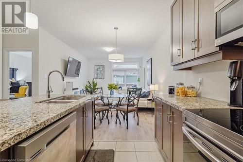 18 South Coast Circle, Crystal Beach, ON - Indoor Photo Showing Kitchen With Double Sink With Upgraded Kitchen