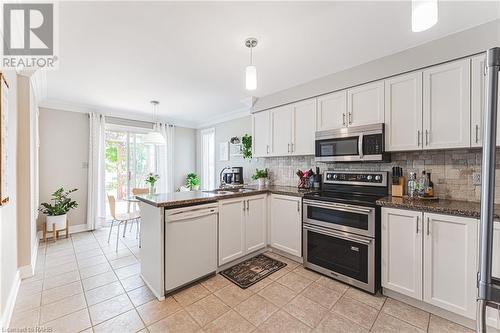 3361 Palmer Drive, Burlington, ON - Indoor Photo Showing Kitchen With Double Sink With Upgraded Kitchen