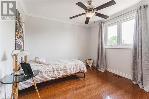 3361 Palmer Drive, Burlington, ON - Indoor Photo Showing Bedroom