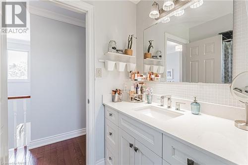 3361 Palmer Drive, Burlington, ON - Indoor Photo Showing Bathroom