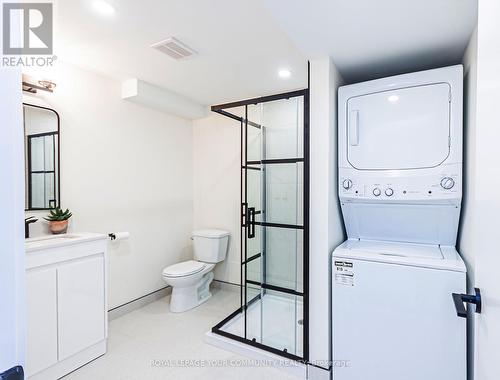 3035 Ilomar Crescent, Mississauga, ON - Indoor Photo Showing Laundry Room