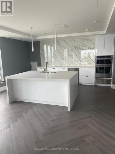 1420 - 85 East Liberty Street, Toronto (Niagara), ON - Indoor Photo Showing Kitchen