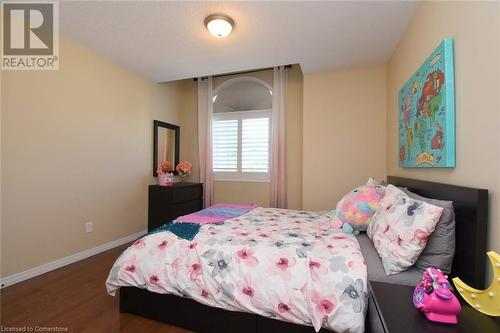 15 Clement Drive, Stoney Creek, ON - Indoor Photo Showing Bedroom