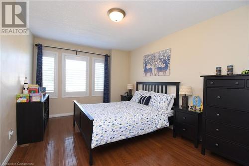 15 Clement Drive, Stoney Creek, ON - Indoor Photo Showing Bedroom