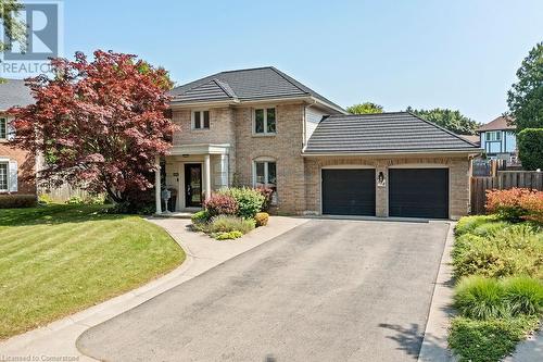 574 Tomahawk Crescent, Ancaster, ON - Outdoor With Facade