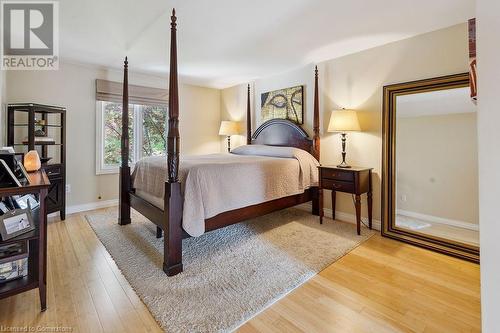 574 Tomahawk Crescent, Ancaster, ON - Indoor Photo Showing Bedroom