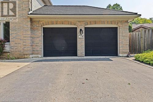 574 Tomahawk Crescent, Ancaster, ON - Outdoor With Exterior