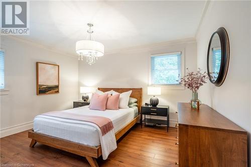 898 Partridge Drive, Burlington, ON - Indoor Photo Showing Bedroom