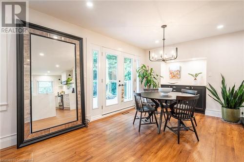 898 Partridge Drive, Burlington, ON - Indoor Photo Showing Dining Room