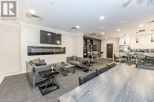 118 King Street E Unit# 418, Hamilton, ON - Indoor Photo Showing Living Room