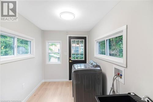 583 John Street N, Hamilton, ON - Indoor Photo Showing Laundry Room