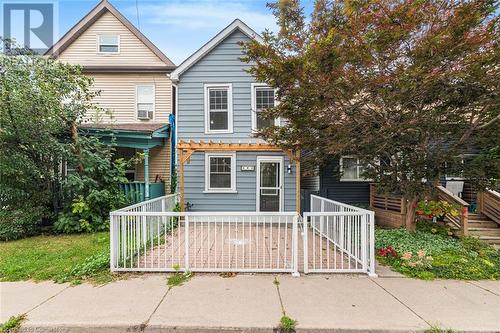 583 John Street N, Hamilton, ON - Outdoor