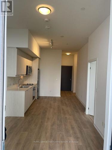 106 - 36 Forest Manor Road, Toronto (Henry Farm), ON - Indoor Photo Showing Kitchen