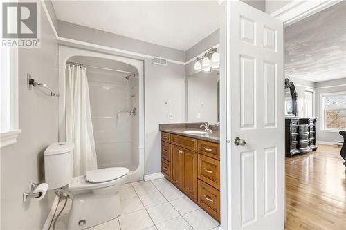 2 Braden Street, Riverview, NB - Indoor Photo Showing Bathroom