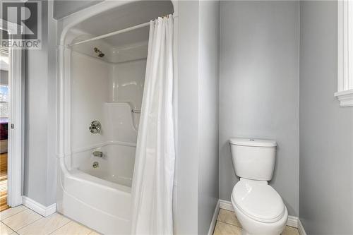 2 Braden Street, Riverview, NB - Indoor Photo Showing Bathroom