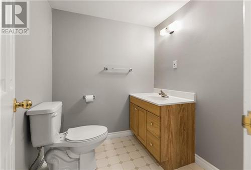 2 Braden Street, Riverview, NB - Indoor Photo Showing Bathroom