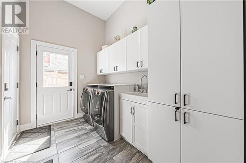 1214 #8 Highway, Stoney Creek, ON - Indoor Photo Showing Laundry Room