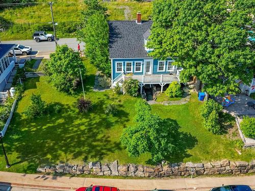 44 Montague Street, Lunenburg, NS 