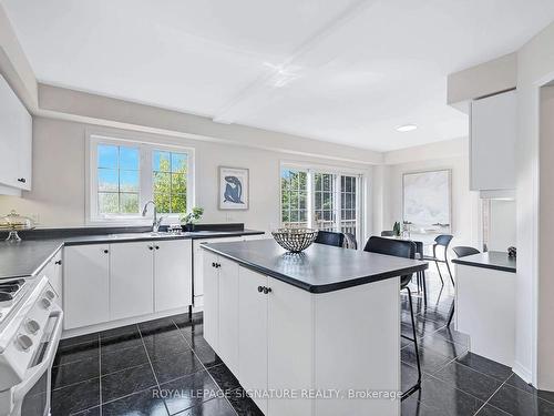 187 Hollywood Ave, Toronto, ON - Indoor Photo Showing Kitchen