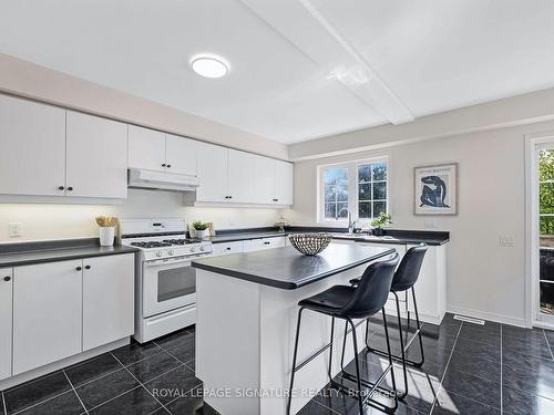 187 Hollywood Ave, Toronto, ON - Indoor Photo Showing Kitchen