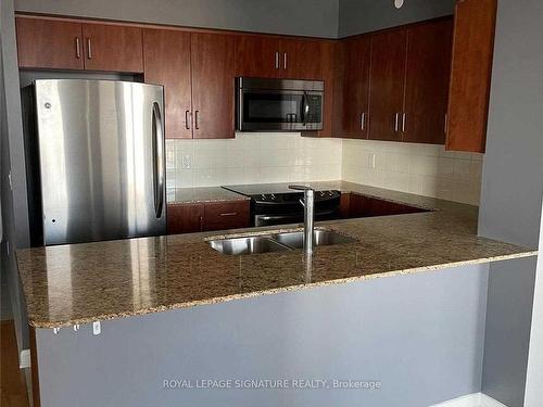 706-205 Sherway Gardens Rd, Toronto, ON - Indoor Photo Showing Kitchen With Double Sink With Upgraded Kitchen