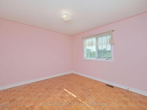 344 Landsbridge St, Caledon, ON - Indoor Photo Showing Other Room