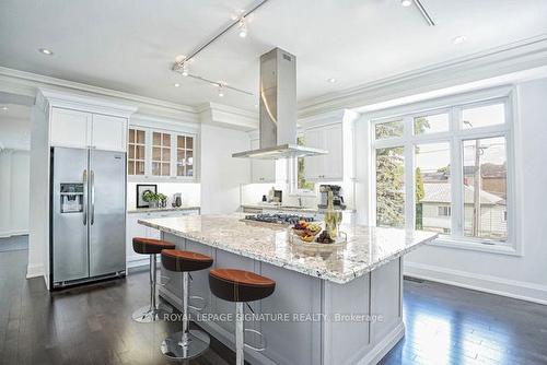 28 Elder Ave, Toronto, ON - Indoor Photo Showing Kitchen With Upgraded Kitchen